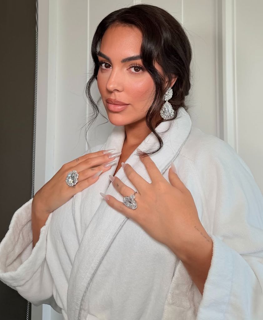 Georgina Rodríguez preparándose para la Met Gala