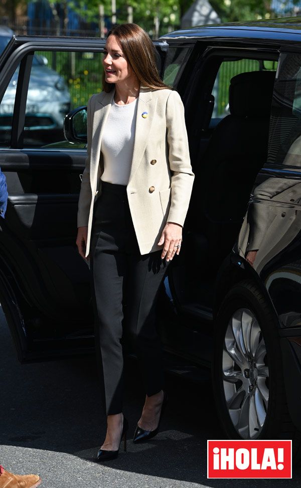 kate-middleton-blazer-2z