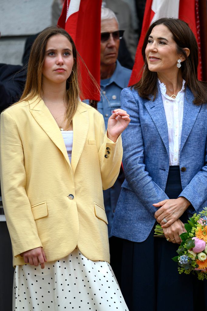 Mary de Dinamarca y su hija Josephine con looks coordinados