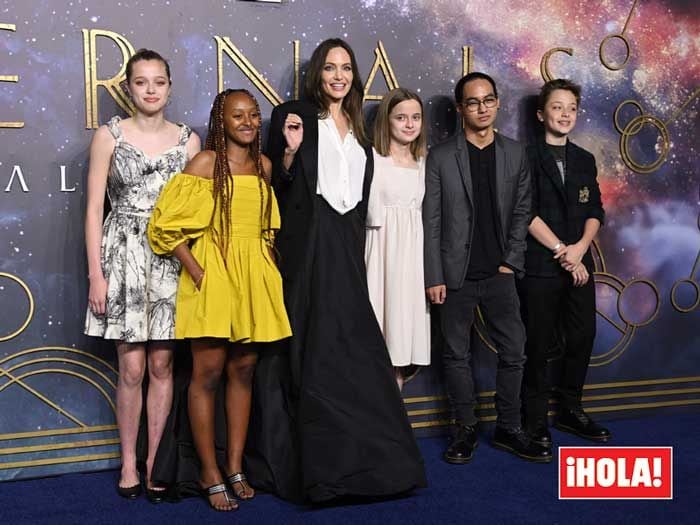 Angelina Jolie y sus hijos 