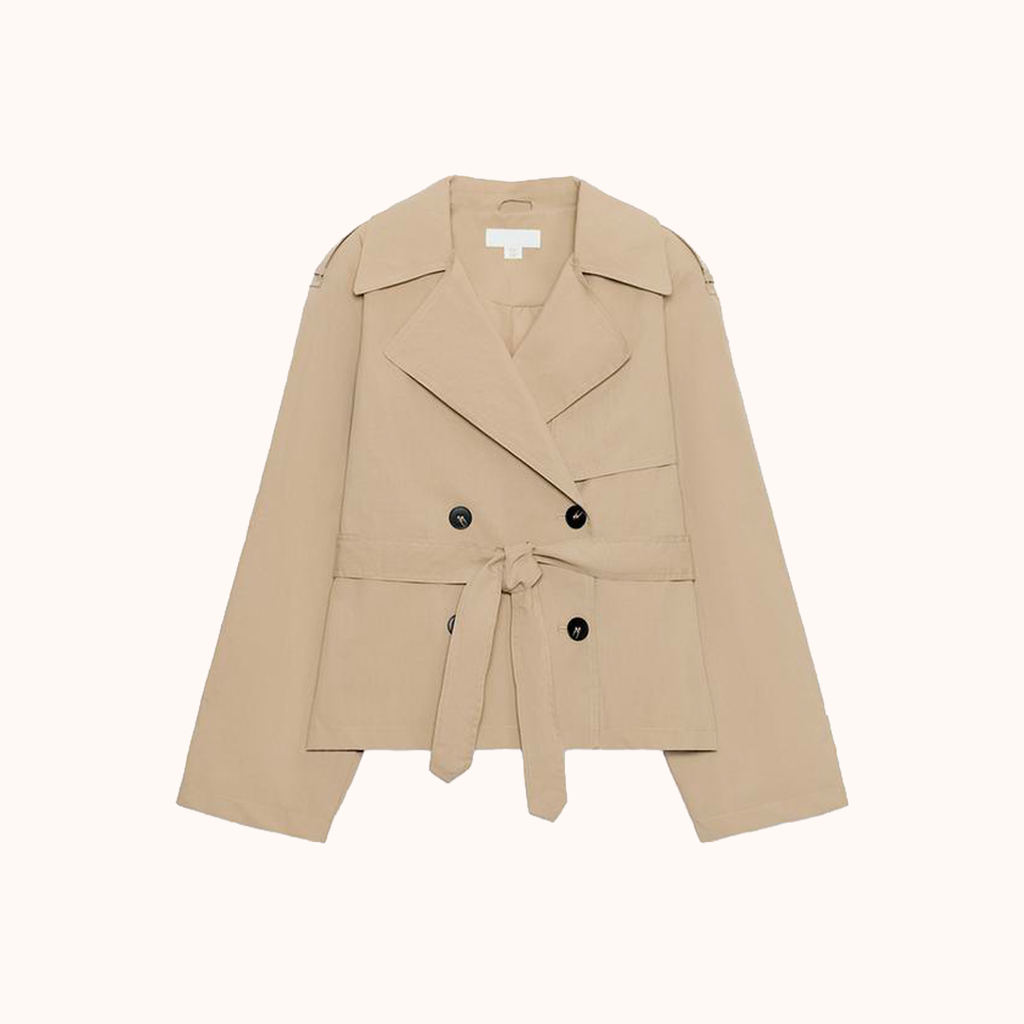 Una única gabardina de Zara y tres looks que te salvarán en la vuelta a la ciudad con el cambio de tiempo