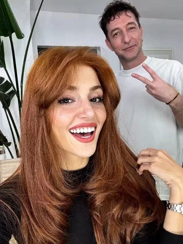Hande Erçel se puso en las manos de su estilista  Nuri Sekerci
