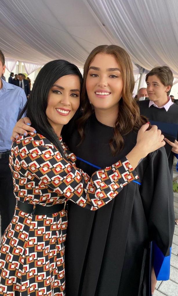 Hija mayor de Saúl \'Canelo\' Álvarez con su mamá