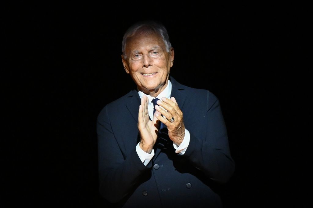 De acuerdo con un comunicado emitido por el grupo Armani, el diseñador falleció en compañía de sus seres queridos.