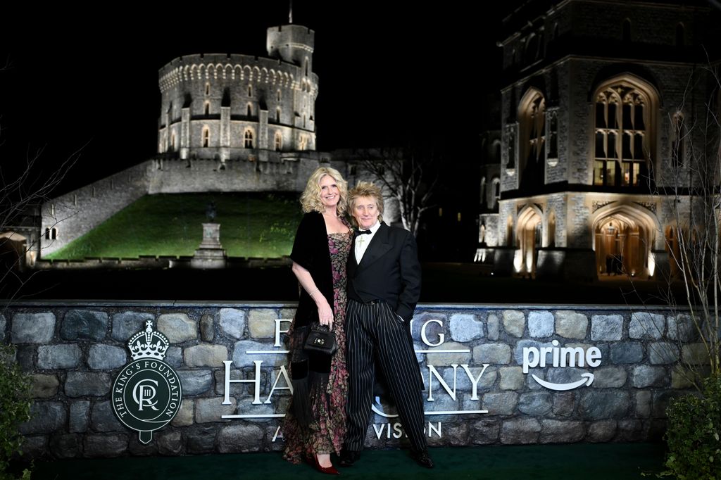 Rod Stewart y Penny Lancaster en Windsor para el estreno del documental En busca de la armonía: la visión de un Rey