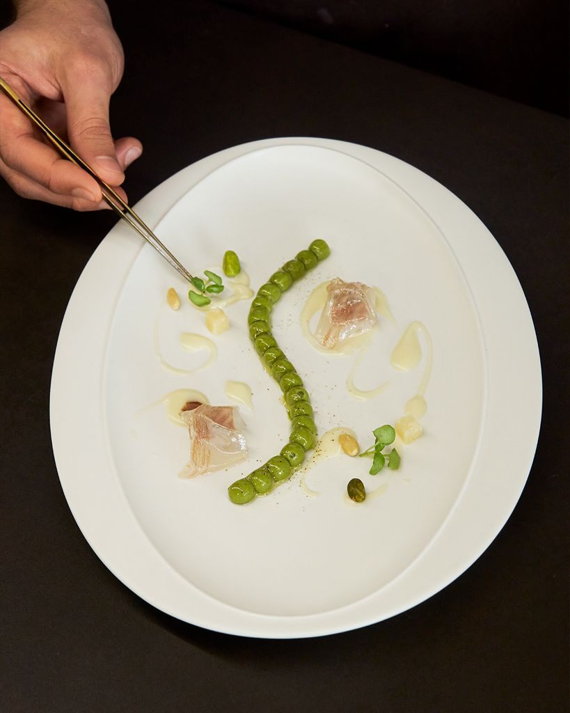 Pesto multiesférico de pistacho, Disfrutar