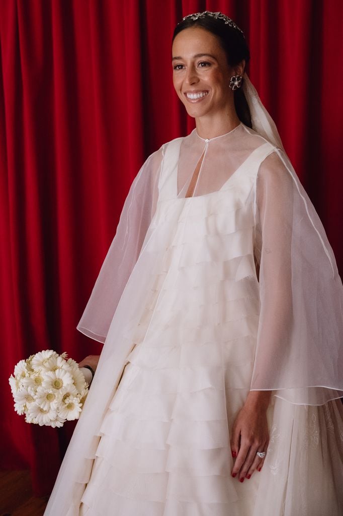 Vestido de novia con volantes y cancán de Ynés Suelves