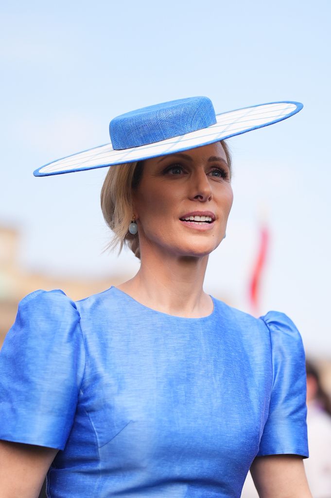 Zara Tindall en la Royal Garden Party de Buckingham Palace.