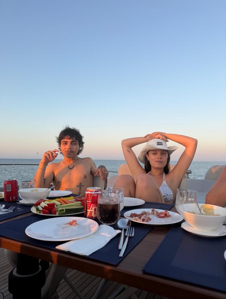 Alexander y Manuel, los hijos mayores de Alejandro.