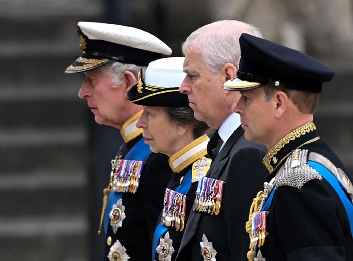 Los cuatro hijos de Isabel II en el funeral de la Reina