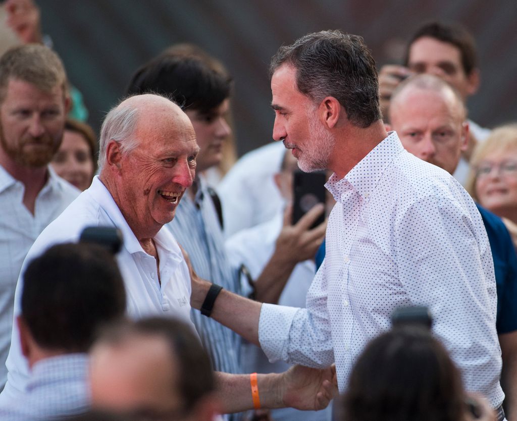 Felipe VI y Letizia han despedido a Harald V expresando su "respeto y admiración" por el monarca y trasladando su pésame "con fraternal afecto" a toda la Familia Real noruega.