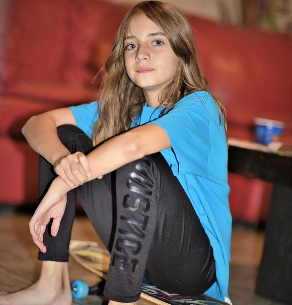 maya hija de m nica spear