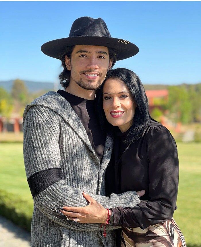 Álex Fernández y América Guinart