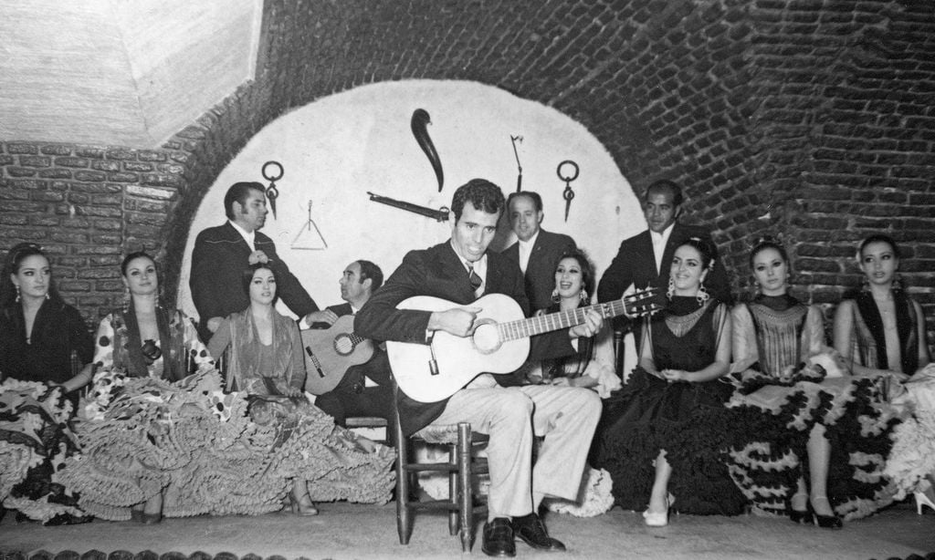 Julio Iglesias en un tablao