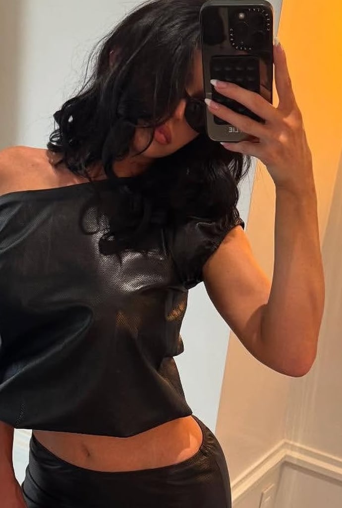 Kylie Jenner le da un giro a este estilo de manicure. 