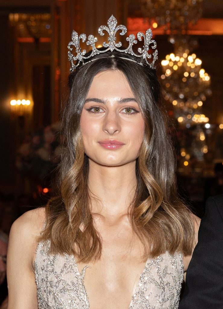 Joyas de las debutantes en Le Bal, París, 2025.