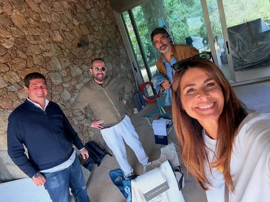 Juan del Val y Nuria Roca se compran una casa en la sierra de Gredos