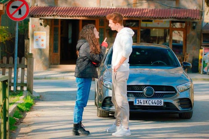 Aybike quiere molestar a Ayla con su relación con su hijo Berk en 'Hermanos'