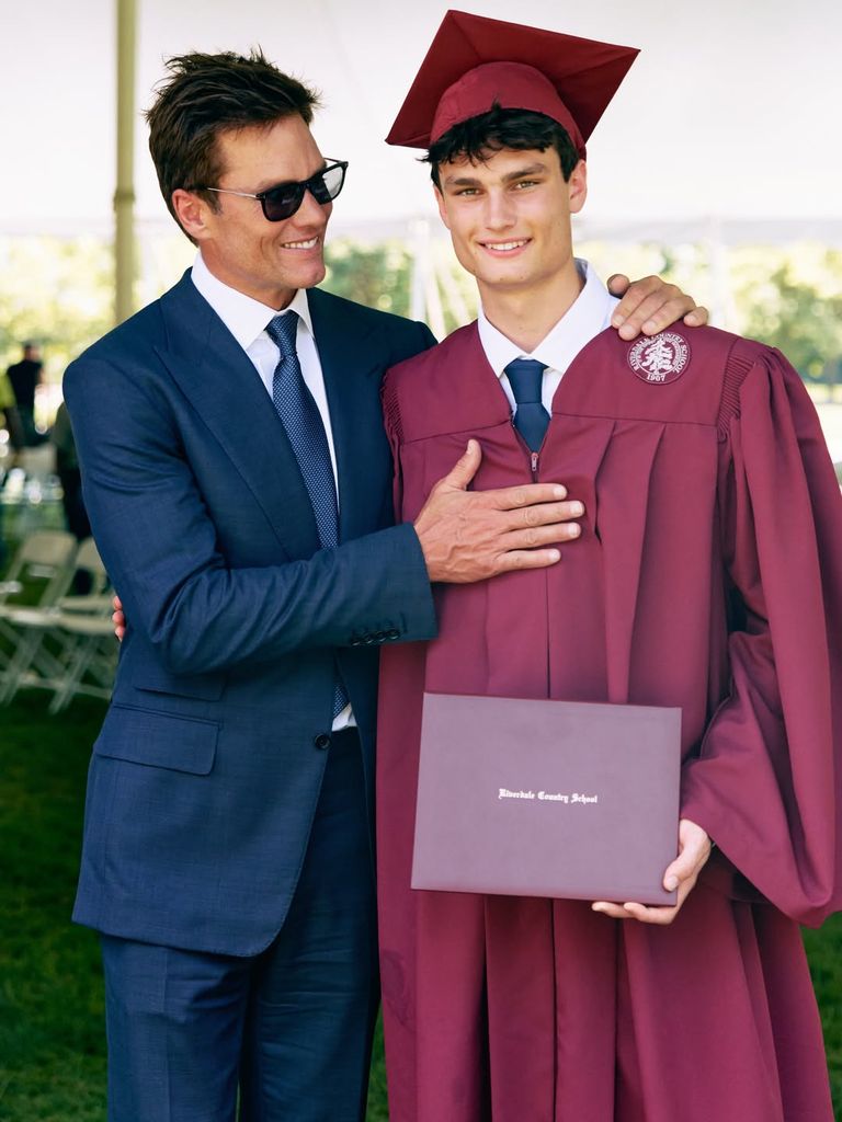 Tom Brady, orgulloso de su hijo Jack, que se ha graduado en la Escuela Secundaria