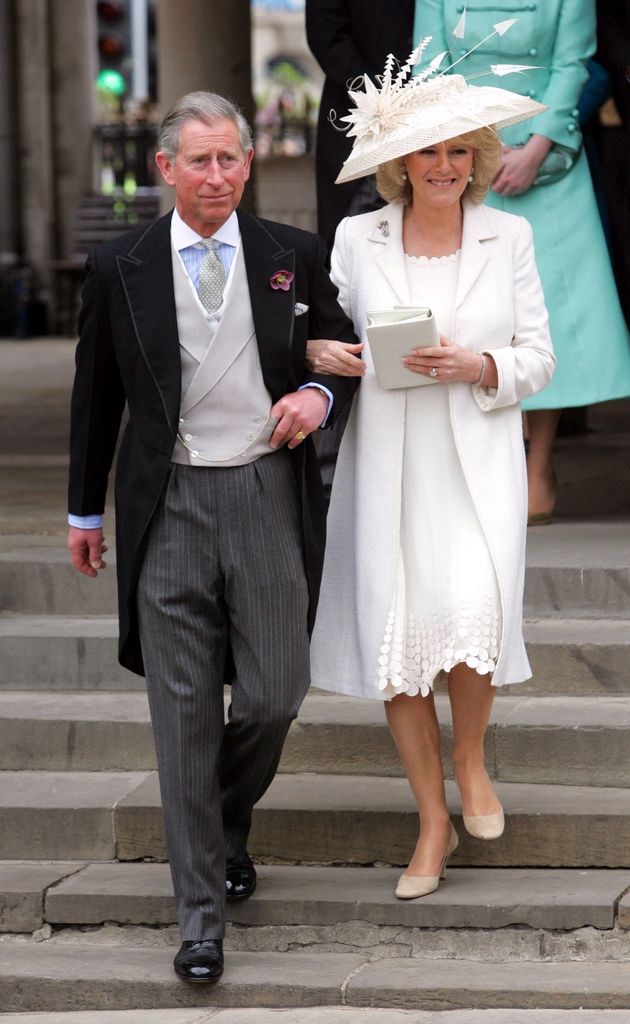 La reina Camilla, una novia real que rompió las reglas: los detalles del enlace más singular de la Casa Windsor