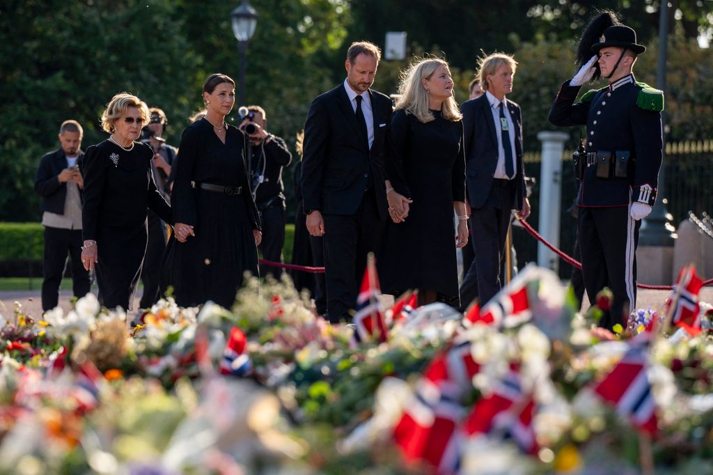 El dolor de los reyes Haakon y Mette-Marit 
