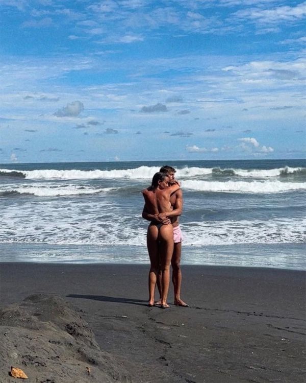 Marcos Llorente y su mujer