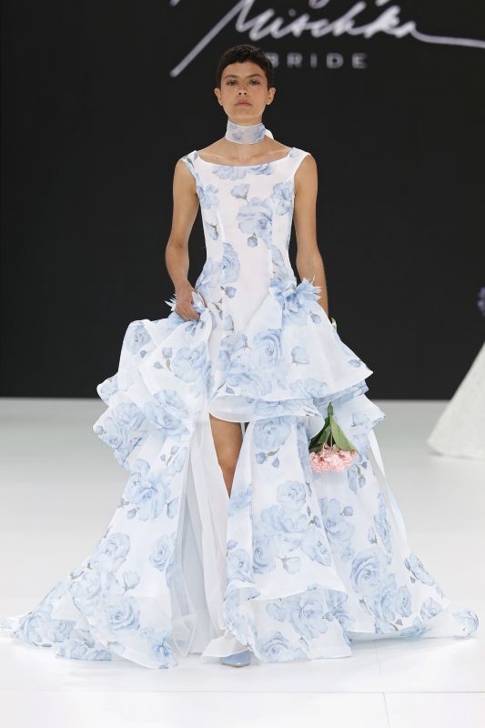 Tendencias novias 2026 vestido color