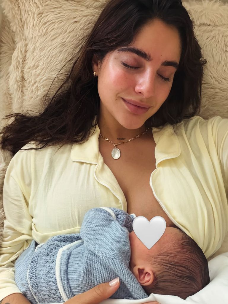Isabella Ladera dijo sentirse "en las nubes", tras el nacimiento de su bebé.