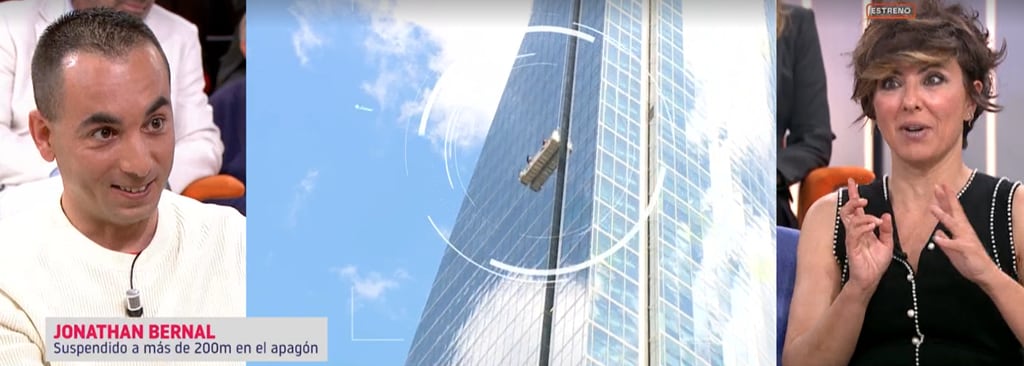 Un limpiacristales atrapado en las alturas durante el apagón