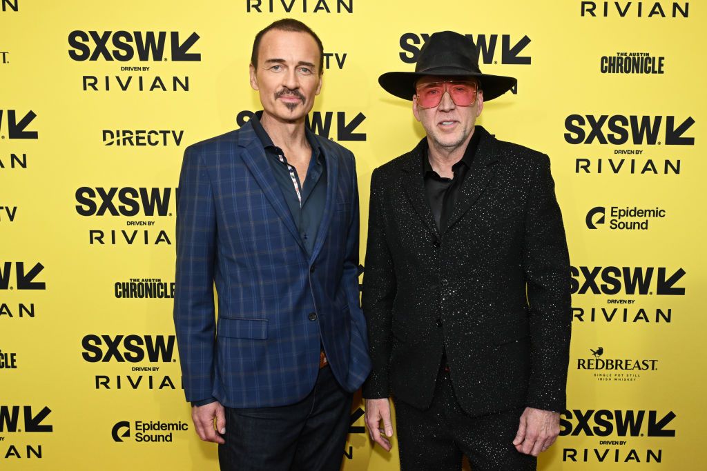 Julian McMahon y Nicolas Cage en la premier 'The Surfer' 
