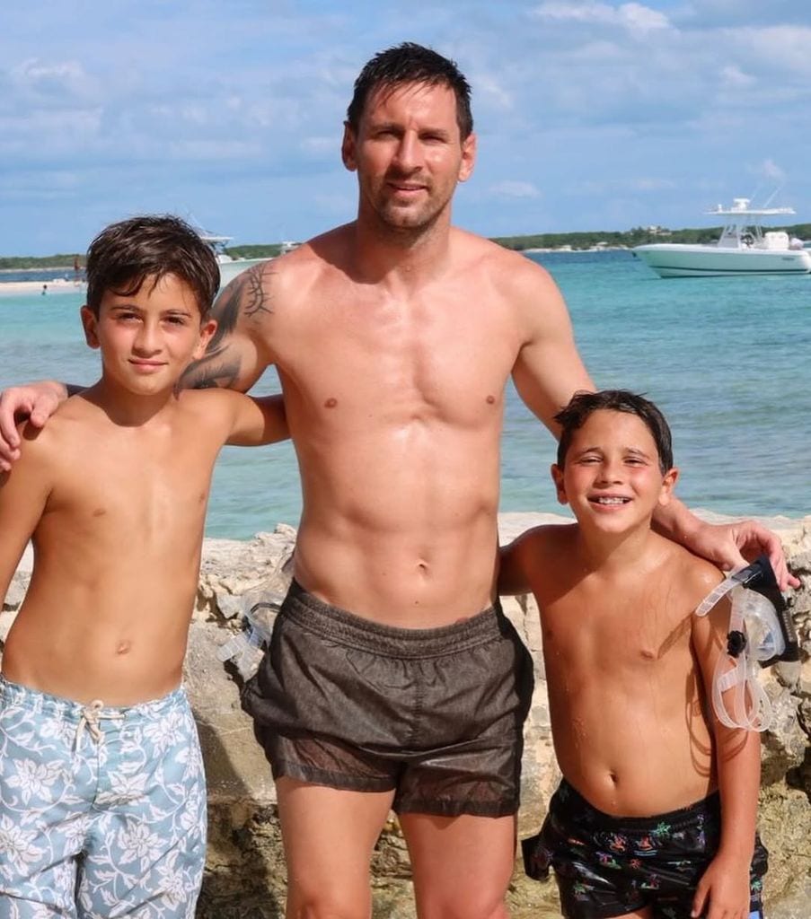 Antonela publicó una foto de Lionel Messi con sus dos hijos mayores, hace algunos años