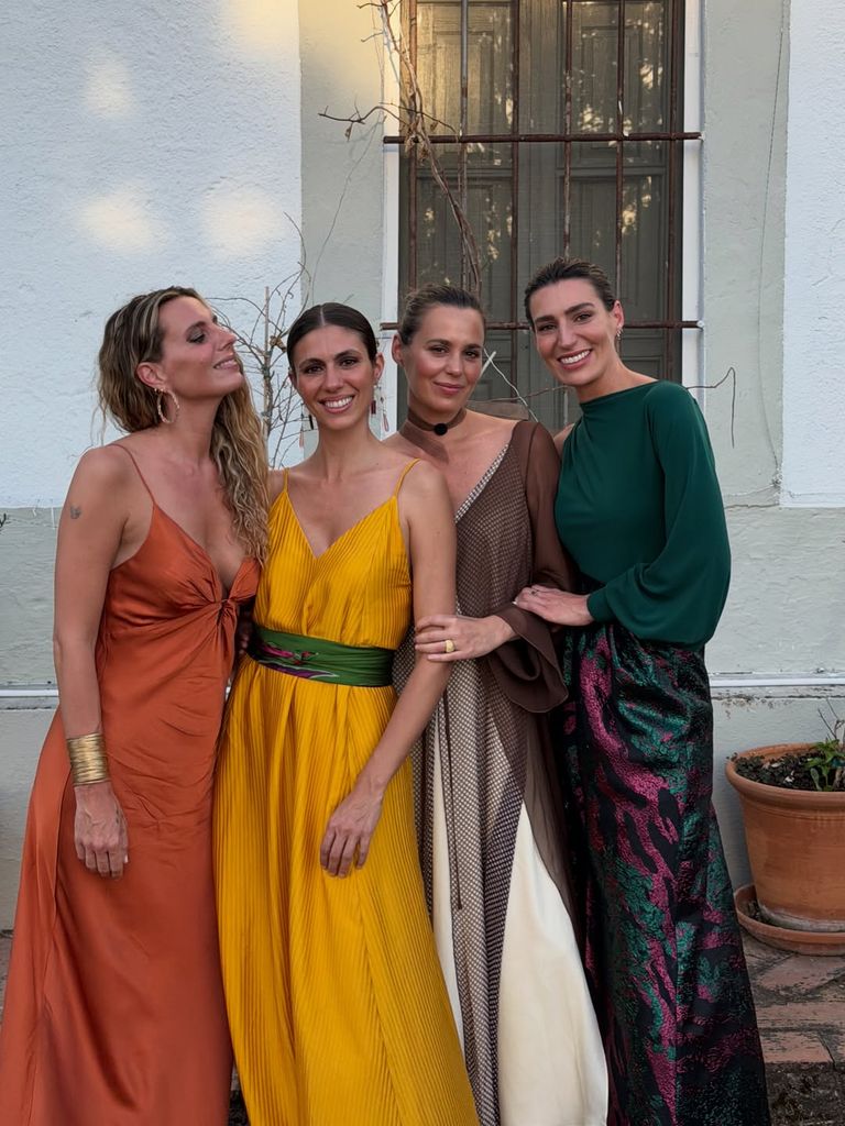 Ana Cristina Portillo con look de invitada.