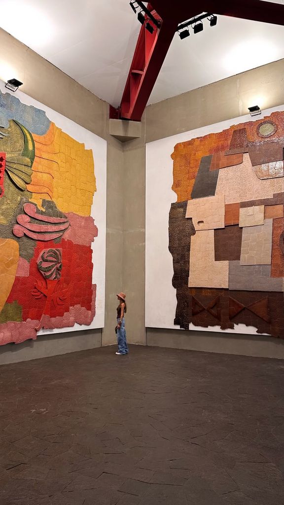 Sara Carbonero en la casa del pintor Oswaldo Guayasamín, convertida hoy en museo