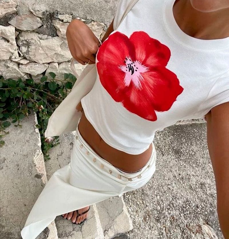 la flor de hibisco en tus looks