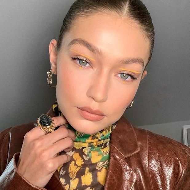 el eyeliner flotante es una tendencia en maquillaje este 2020