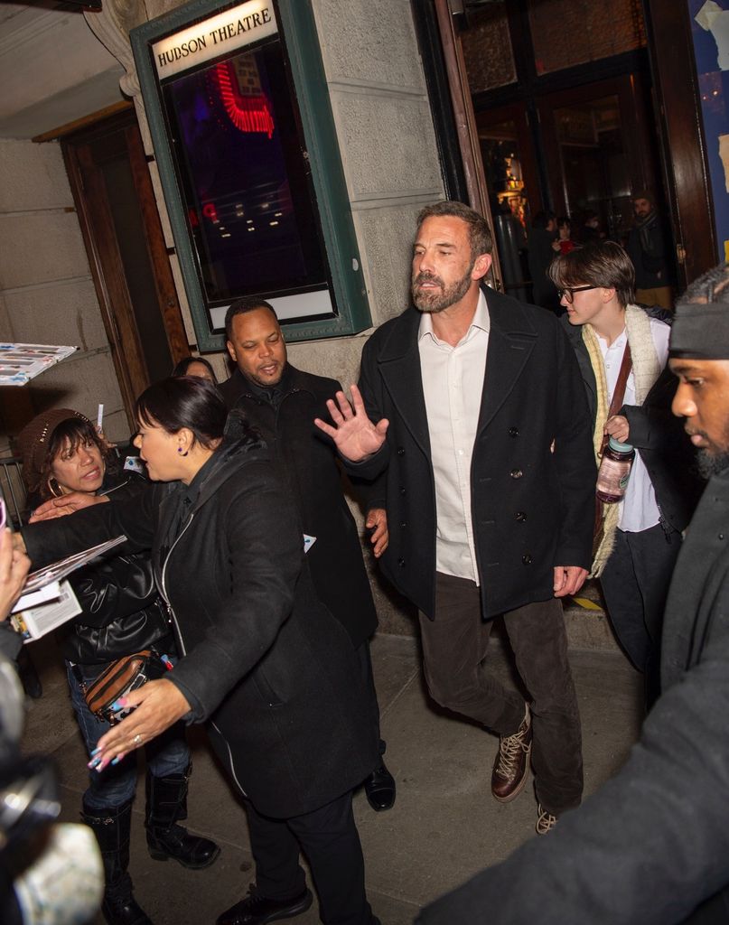 Ben Affleck y Fin Affleck en Broadway, viendo la obra 'Every Brilliant Thing', protagonizada por Daniel Radcliffe, el 25 de marzo de 2026