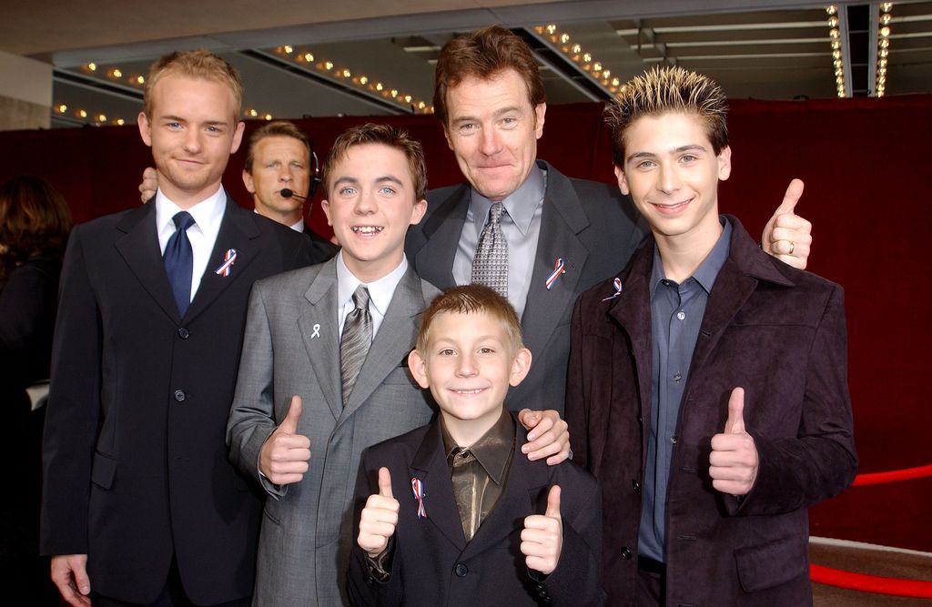 Así lucía el elenco de la serie en 2001, en la 53a. edición de los Premios Emmy. De izquierda a derecha: Christopher Masterson, Frankie Muniz, Erik Per Sullivan, Bryan Cranston y Justin Berfield. 