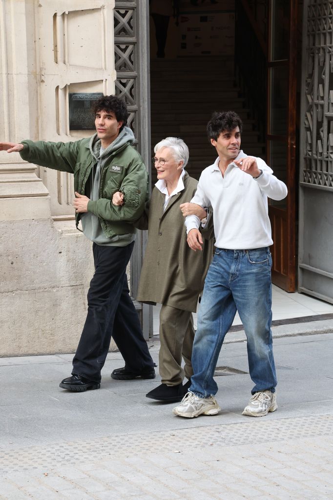 Glenn Close rueda con Los Javis la película 'La bola negra'