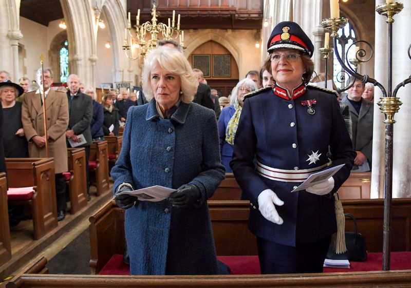 Reina Camilla con Sarah Troughton