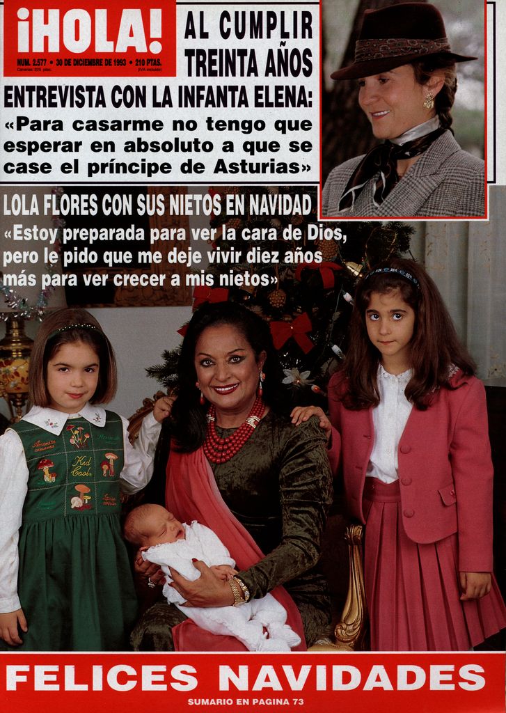 Lola Flores con sus tres nietos en Navidad