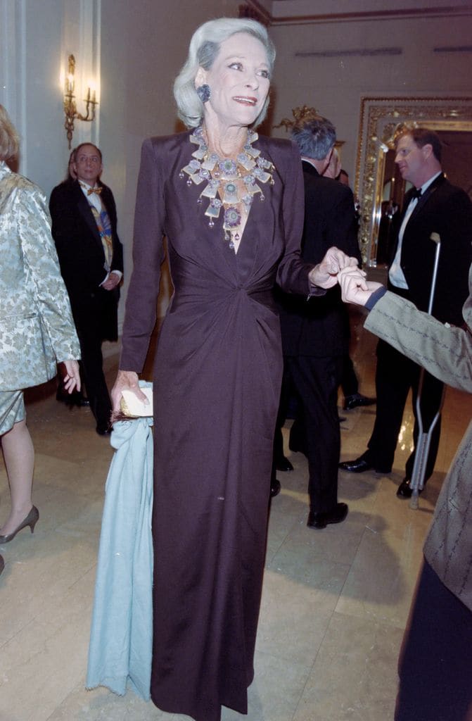 Nan Kempner vestido morado