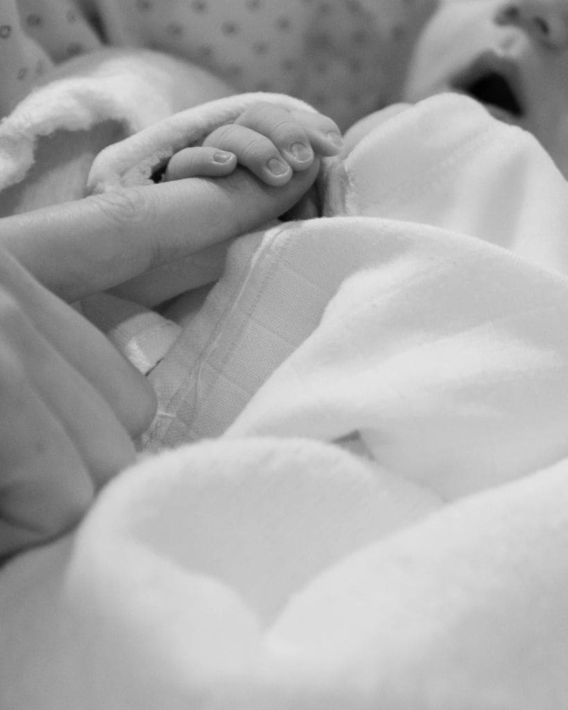 Max Verstappen y su novia Kelly Pique compartieron las primeras fotos de su hija Lily.