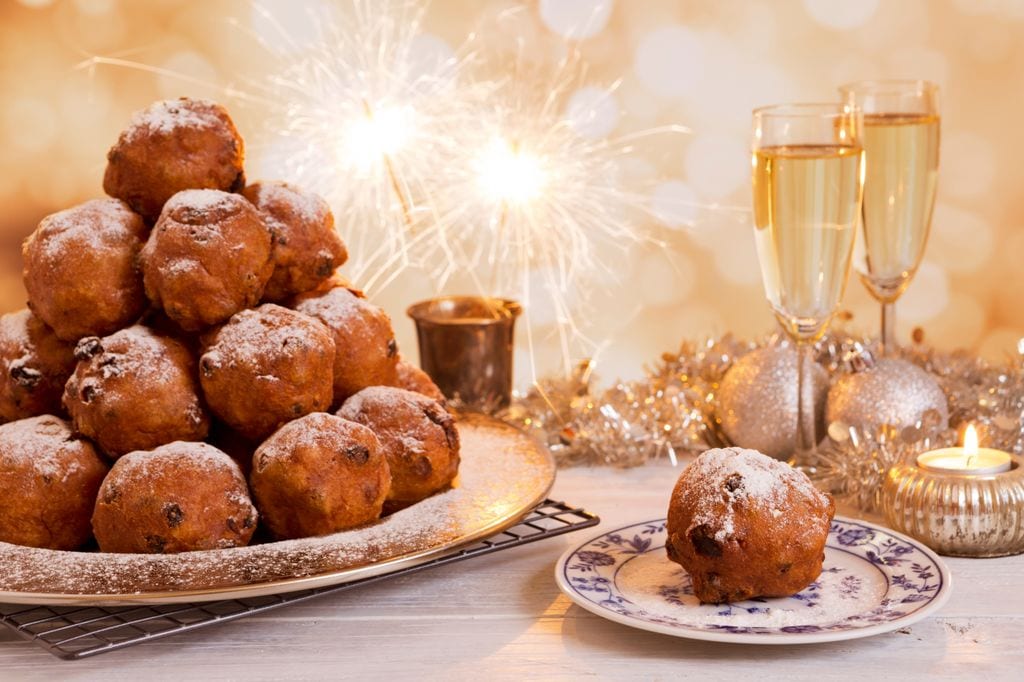 Oliebollen, postre típico de Países Bajos