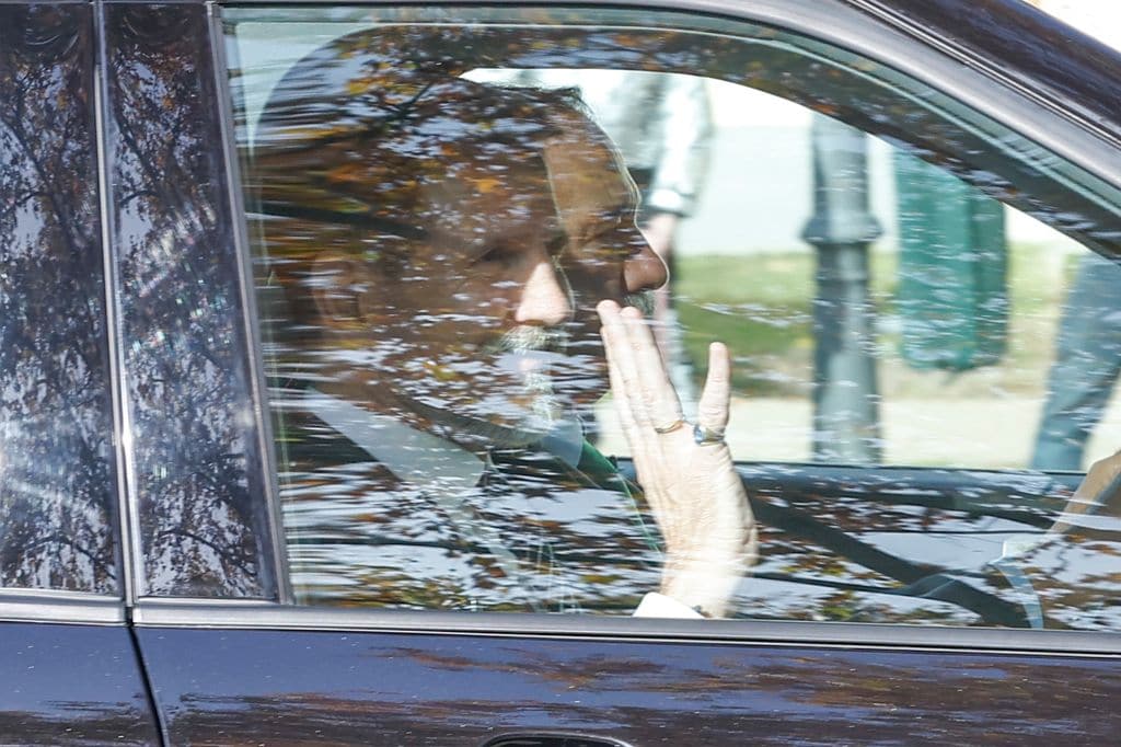 Pablo de Grecia llega a El Pardo, en Madrid, para celebrar los 50 años de Monarquía en España