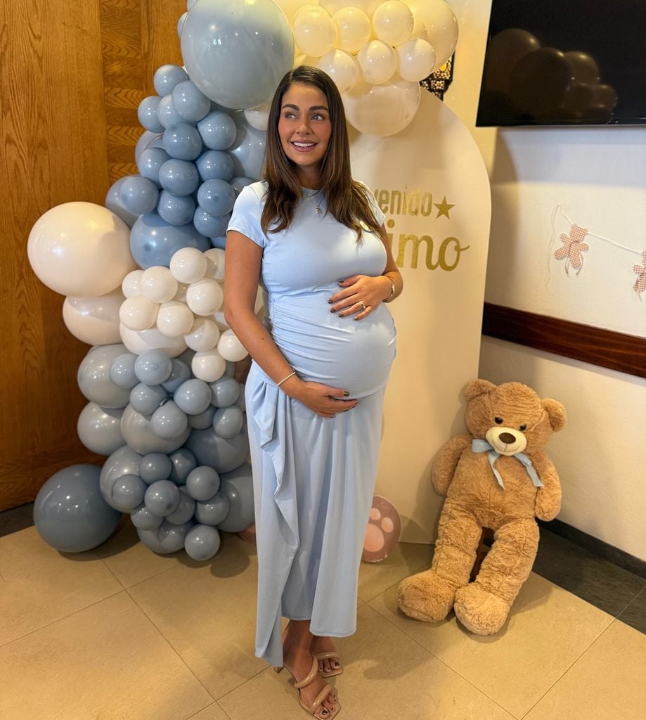 Claudia Martín presumió su 'baby bump' orgullosa de la etapa que vive