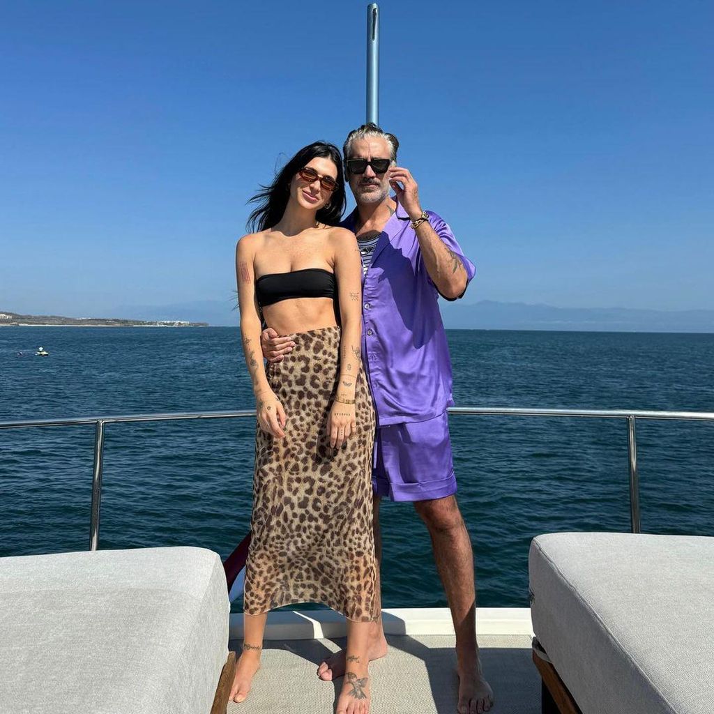 alejandro fern ndez y karla laveaga