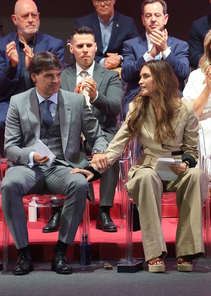Sara Carbonero y Fernando Morientes durante el acto institucional 