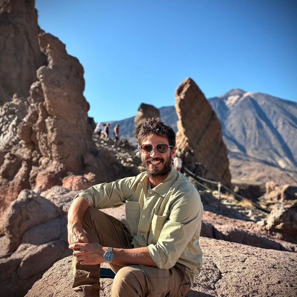Maxi, con El Teide de fondo