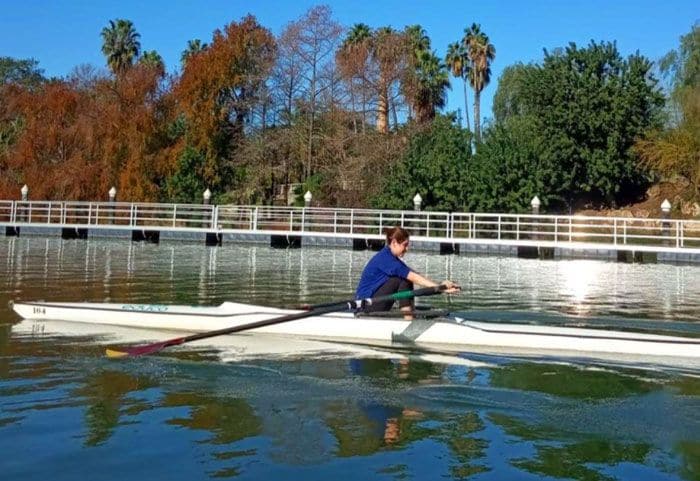 Lourdes Montes, practicando piragüismo