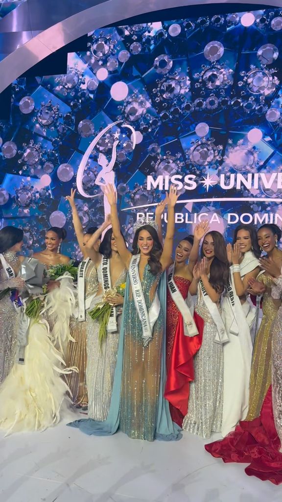 Melissa Núñez celebra su triunfo como Miss Universe República Dominicana